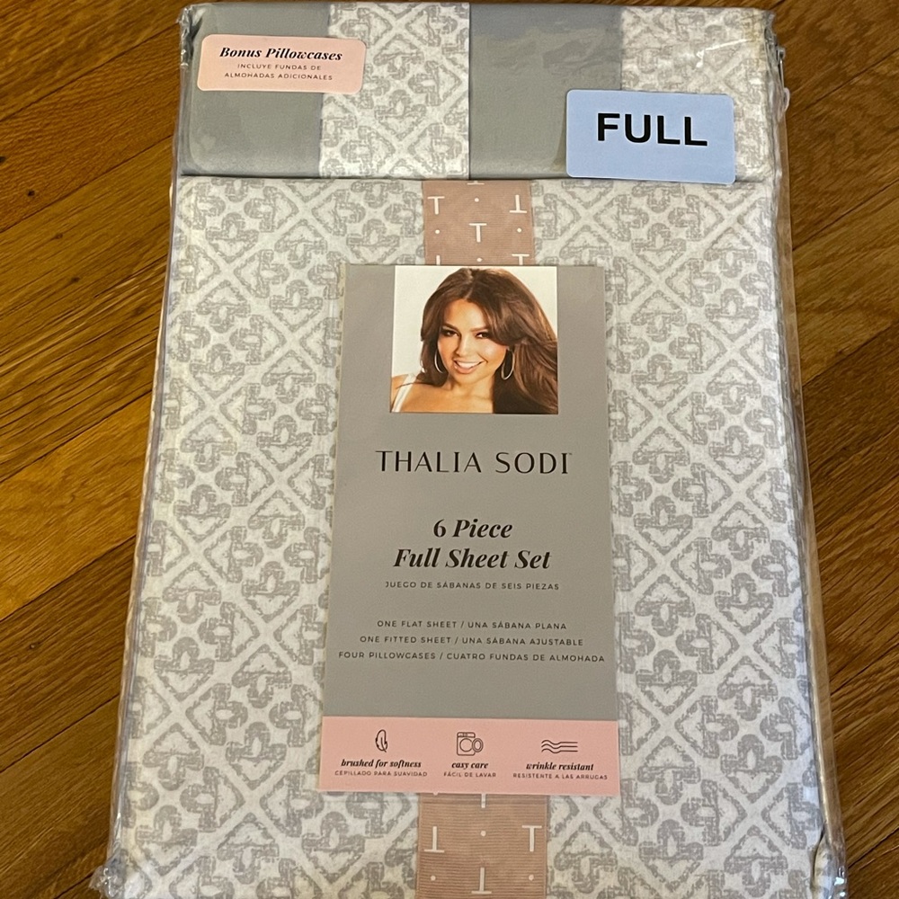 NWT Thalia Sodi Sheet Set -Full